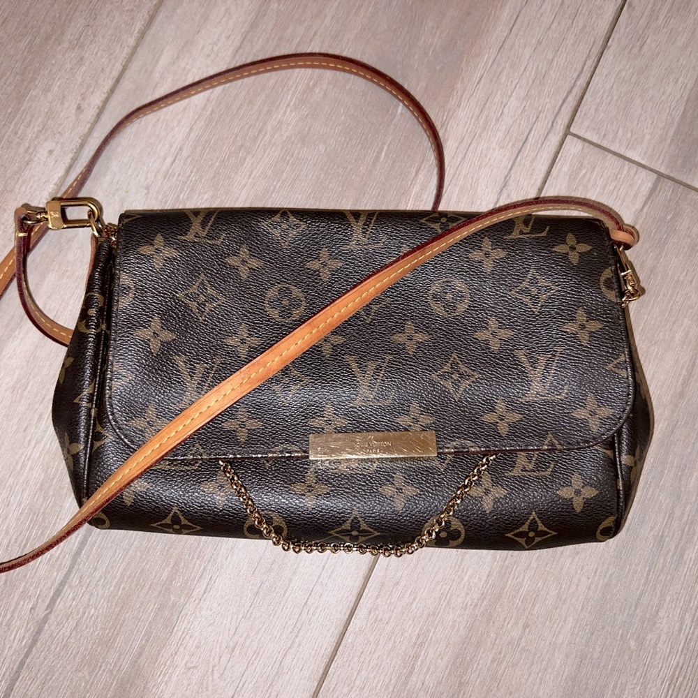Louis Vuitton Crossbody